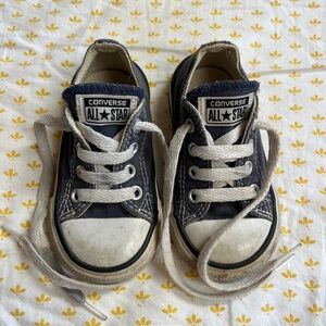Navy blue Converse All Stars lace-up sneakers